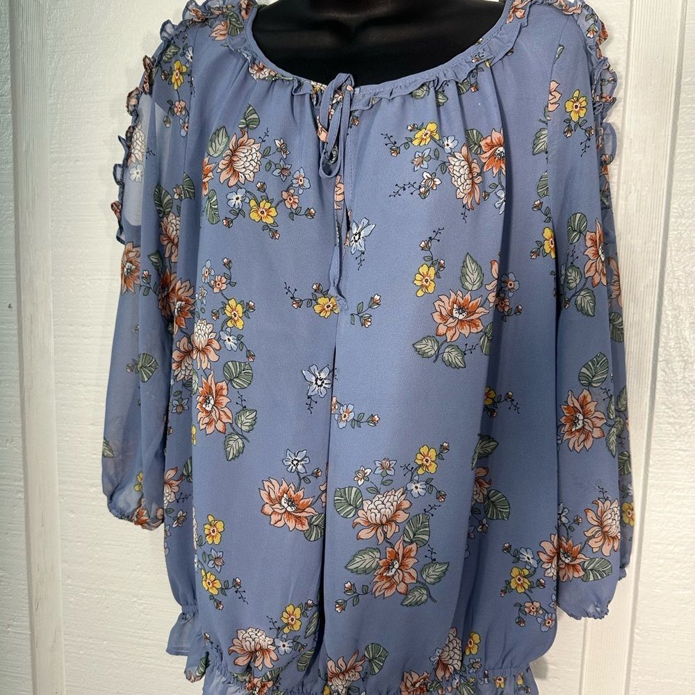 Max Studio Women’s Blue Floral 3/4 Sleeve Top Size Medium EUC - Picture 2 of 8